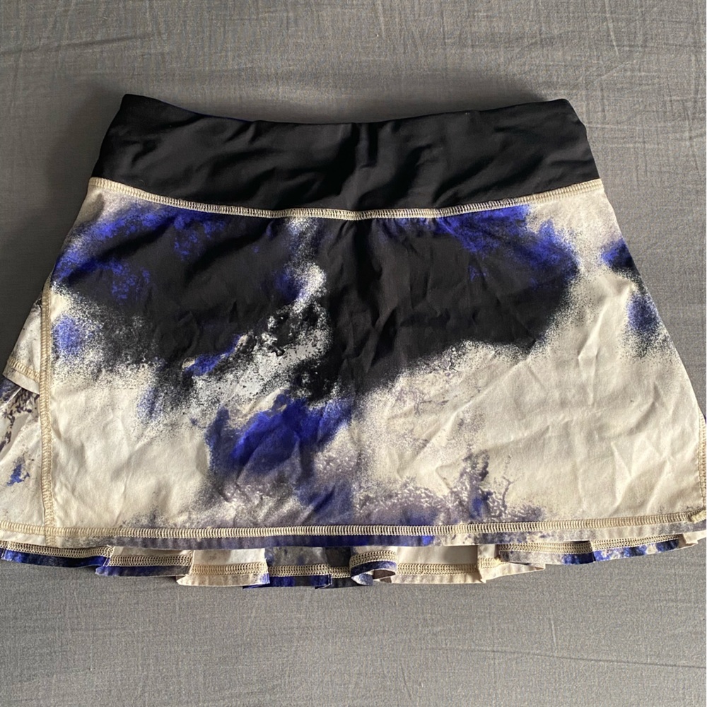 Lululemon pace setter skirt